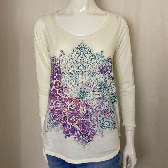 Lucky Brand Top Small Graphic Design - Picture 1 of 6